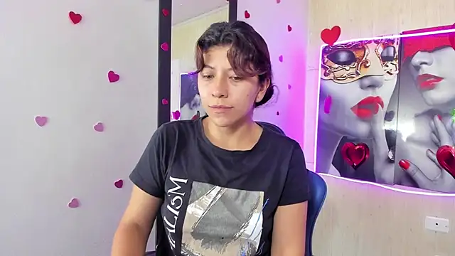 Raven Rouge  online show from 19, 5, 2026