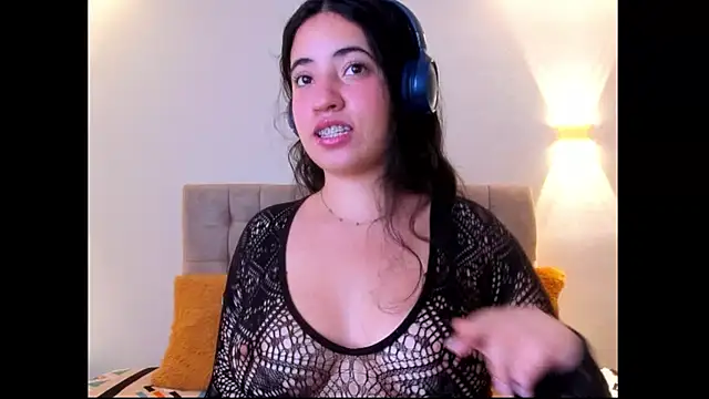 Nicol Chang online show from 9, 10, 2025