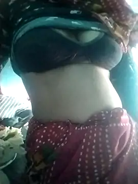 Hot-qwer online show from 7, 4, 2026