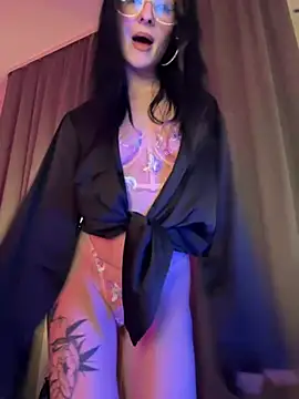 Snapshot of bigJuicyPussy chatting on 14, 1, 2026 bigJuicyPussy online show from 14, 1, 2026