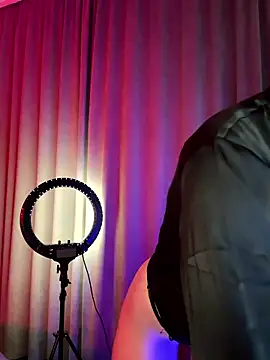 Snapshot of bigJuicyPussy chatting on 17, 1, 2026 bigJuicyPussy online show from 17, 1, 2026