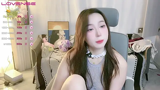 Snapshot of A_SR_001 chatting on 6, 10, 2025 A SR 001 online show from 6, 10, 2025