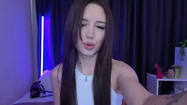 Snapshot of BlackEyesGirl chatting on 4, 6, 2026 BlackEyesGirl online show from 4, 6, 2026