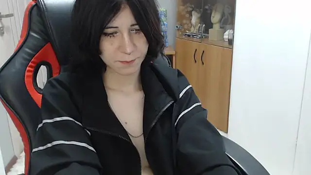 Snapshot of TinaQuiin chatting on 27, 9, 2025 TinaQuiin online show from 27, 9, 2025