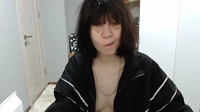 Snapshot of TinaQuiin chatting on 22, 10, 2025 TinaQuiin online show from 22, 10, 2025