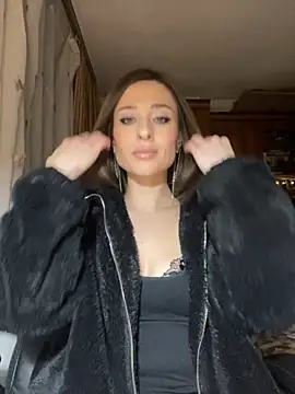 Snapshot of _shadylady_ chatting on 7, 10, 2025  shadylady  online show from 7, 10, 2025