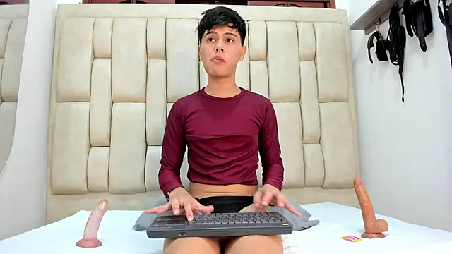 Snapshot of Felipe_Cold chatting on 5, 10, 2025 Felipe Cold online show from 5, 10, 2025