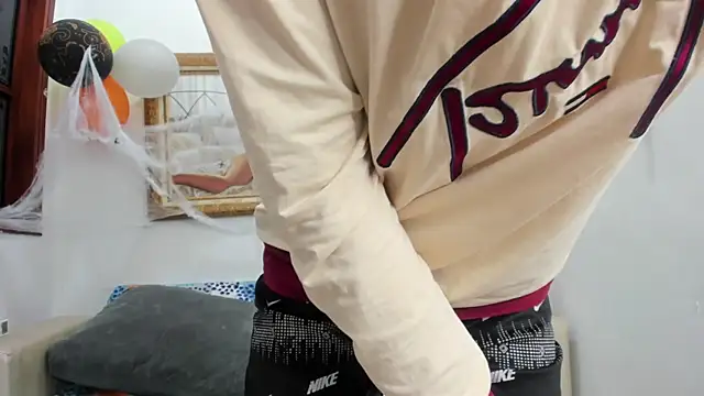 Snapshot of Felipe_Cold chatting on 27, 10, 2025 Felipe Cold online show from 27, 10, 2025