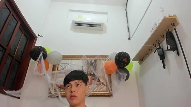 Snapshot of Felipe_Cold chatting on 31, 10, 2025 Felipe Cold online show from 31, 10, 2025