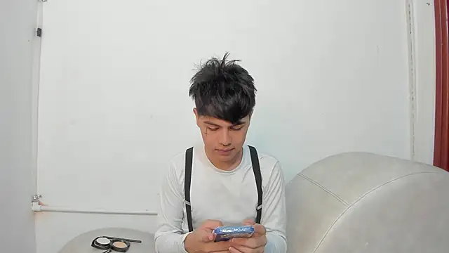 Snapshot of Felipe_Cold chatting on 1, 11, 2025 Felipe Cold online show from 1, 11, 2025