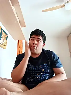 Snapshot of Martigato3 chatting on 13, 10, 2025 Martigato3 online show from 13, 10, 2025