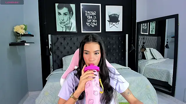 kitty collins  online show from 2, 10, 2025