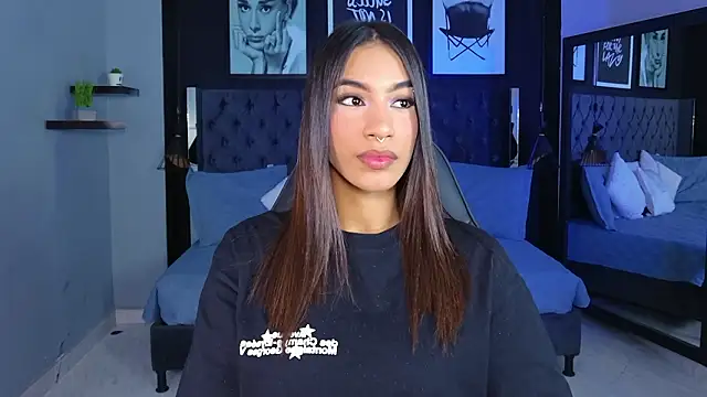 Snapshot of kitty_collins_ chatting on 19, 3, 2026 kitty collins online show from 19, 3, 2026