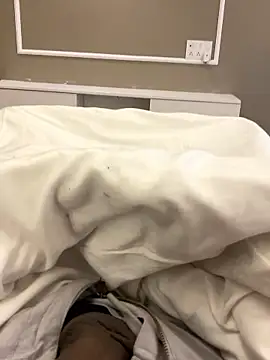 Snapshot of saumon3022 chatting on 11, 1, 2026 saumon3022 online show from 11, 1, 2026