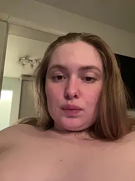 Snapshot of DeniMilkyyyyy chatting on 8, 3, 2026 DeniMilkyyyyy online show from 8, 3, 2026