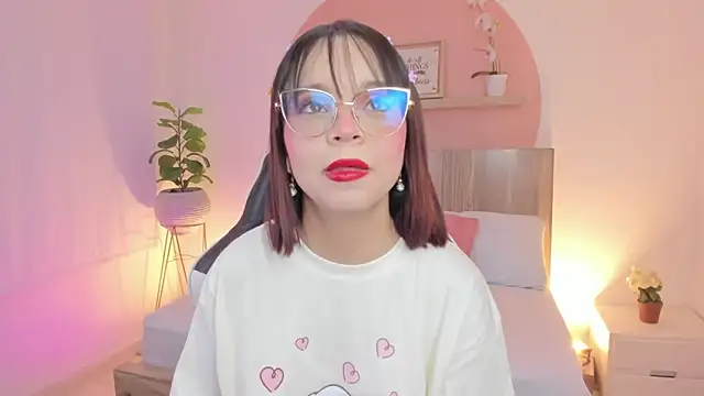 Clara Luu online show from 12, 5, 2026