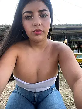 Isaa-Sweet online show from 16, 3, 2026