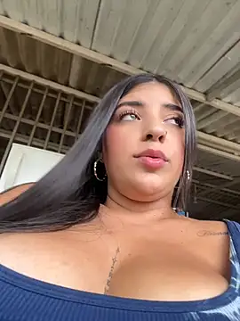 Isaa-Sweet online show from 16, 7, 2026