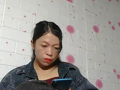 Snapshot of Mina_ti chatting on 20, 10, 2025 Mina ti online show from 20, 10, 2025