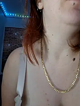 Snapshot of queenpeaches121 chatting on 3, 11, 2025 queenpeaches121 online show from 3, 11, 2025