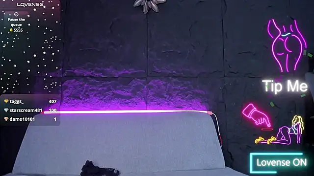 ThaliaBrooks  online show from 16, 9, 2025