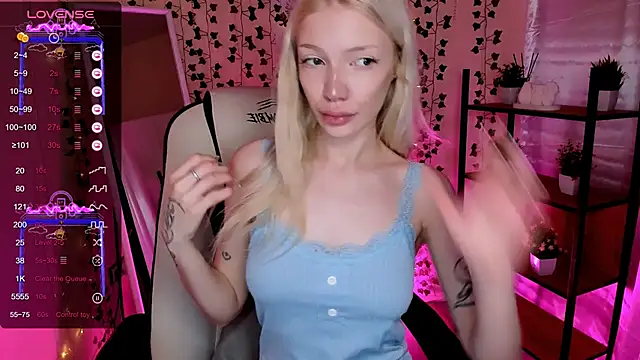 AnyaTaylor  online show from 13, 5, 2026