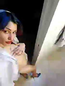 Snapshot of kendrafarq chatting on 17, 9, 2025 kendrafarq online show from 17, 9, 2025