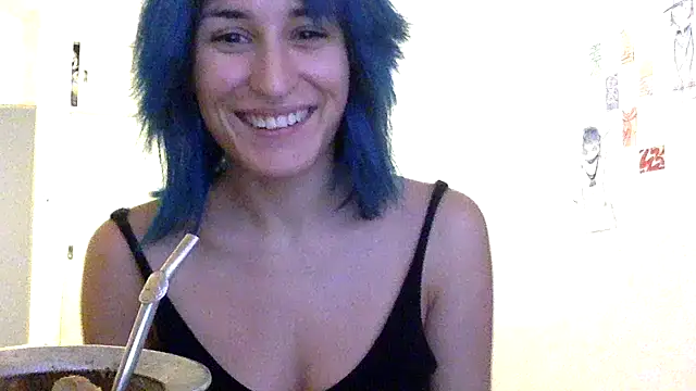 Snapshot of kendrafarq chatting on 12, 1, 2026 kendrafarq online show from 12, 1, 2026