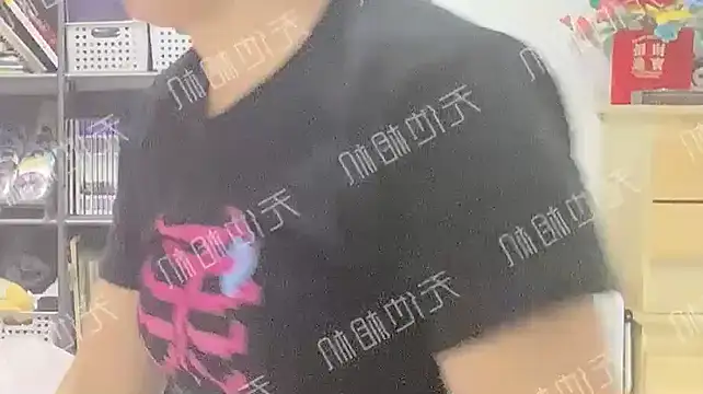 Snapshot of Eve-o chatting on 16, 11, 2025 Eve-o online show from 16, 11, 2025