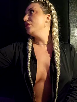 Blondie Sasha online show from 30, 10, 2025