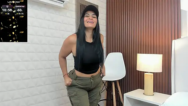 Snapshot of Mommy_Naughty chatting on 5, 5, 2026 Mommy Naughty online show from 5, 5, 2026