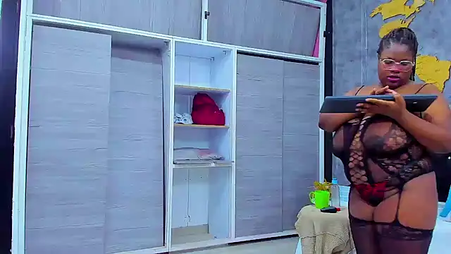 Maiam  Rossi online show from 3, 10, 2025