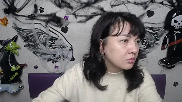 SelenaFly online show from 10, 11, 2025