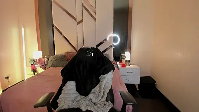 EmmaStonns online show from 10, 3, 2026