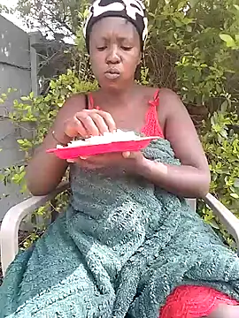 Snapshot of DarkQueen_94 chatting on 12, 11, 2025 DarkQueen 94 online show from 12, 11, 2025