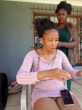 Snapshot of DarkQueen_94 chatting on 18, 11, 2025 DarkQueen 94 online show from 18, 11, 2025