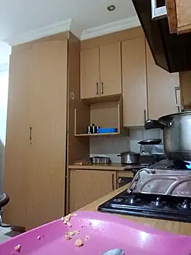 Snapshot of DarkQueen_94 chatting on 28, 11, 2025 DarkQueen 94 online show from 28, 11, 2025