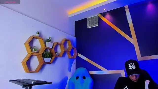 Snapshot of imperial_boys chatting on 10, 9, 2025 imperial boys online show from 10, 9, 2025