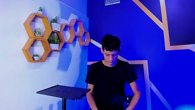 Snapshot of imperial_boys chatting on 13, 9, 2025 imperial boys online show from 13, 9, 2025