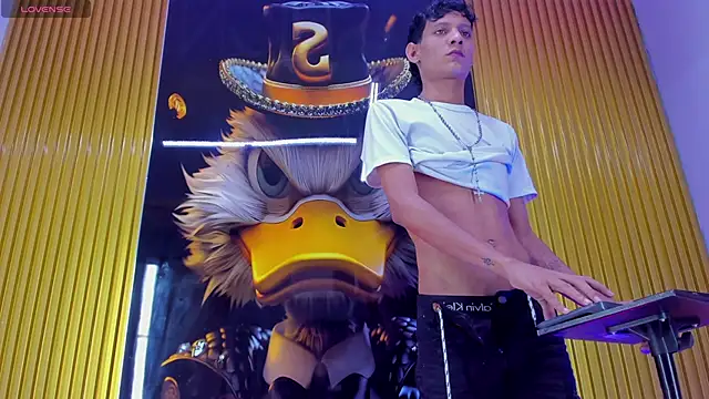 Snapshot of imperial_boys chatting on 25, 10, 2025 imperial boys online show from 25, 10, 2025