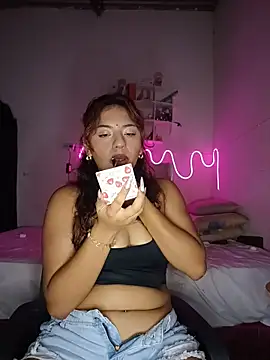 Snapshot of SoftLady_S33 chatting on 22, 3, 2026 SoftLady S33 online show from 22, 3, 2026