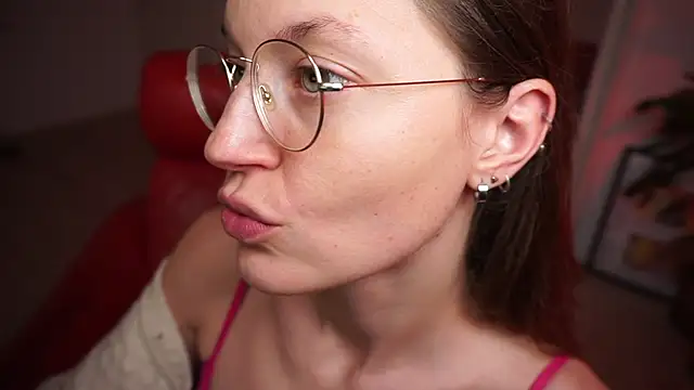 Scorpion Peach online show from 13, 11, 2025