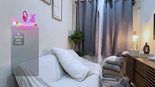 penny coco online show from 31, 10, 2025