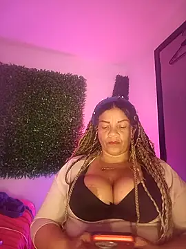 Snapshot of Eva_Luxei chatting on 23, 10, 2025 Eva Luxei online show from 23, 10, 2025