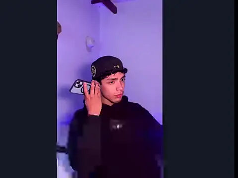 Andrew twink18s online show from 19, 2, 2026