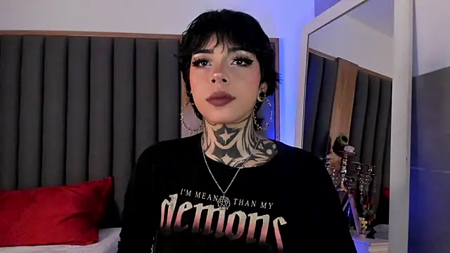 misstomie  online show from 21, 5, 2026