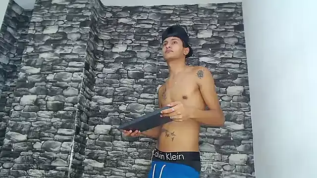 gustavo saaled19  online show from 17, 10, 2025