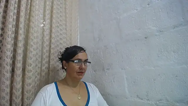 Snapshot of gabbyparker_ chatting on 22, 4, 2026 gabbyparker online show from 22, 4, 2026