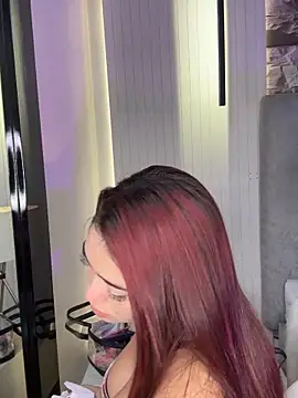 HannahCollyns online show from 1, 2, 2026