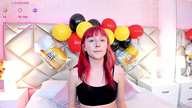 Snapshot of dafnne_hall chatting on 25, 9, 2025 dafnne hall online show from 25, 9, 2025